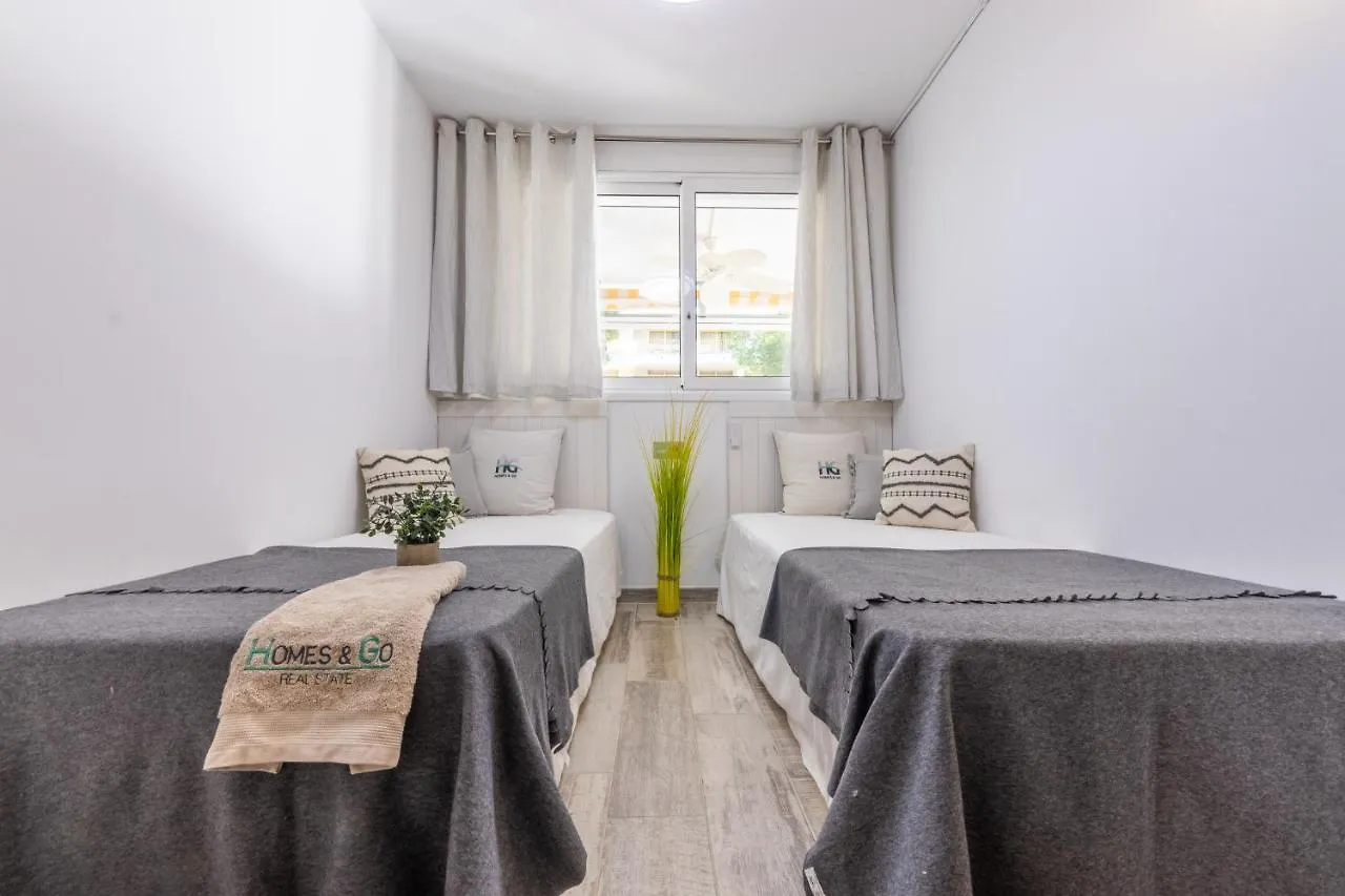 Homes & Go Cat 92 Bloq Iii-4 Salou 0*,  Spain